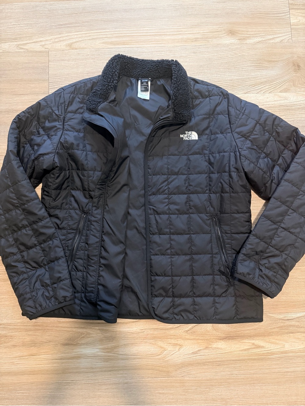 The North Face Black Quilted Women's Puffer Jacket with Sherpa Collar